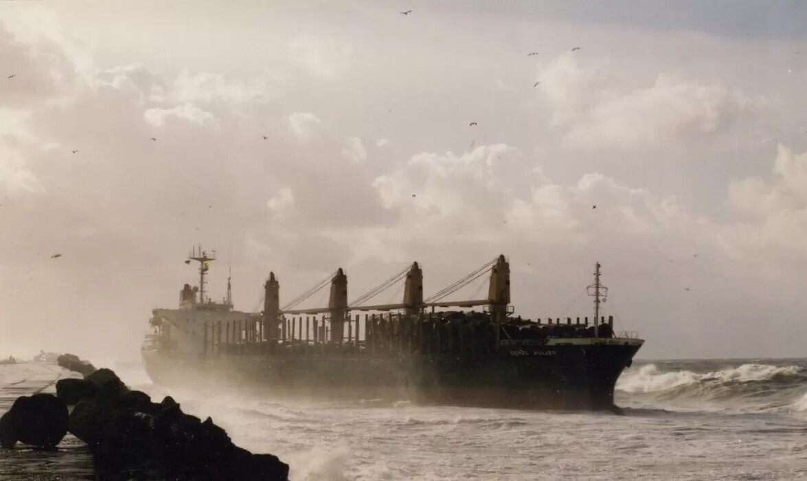 Exposição temporária - 20 anos do encalhe do Navio Coral Bulker em Viana do Castelo