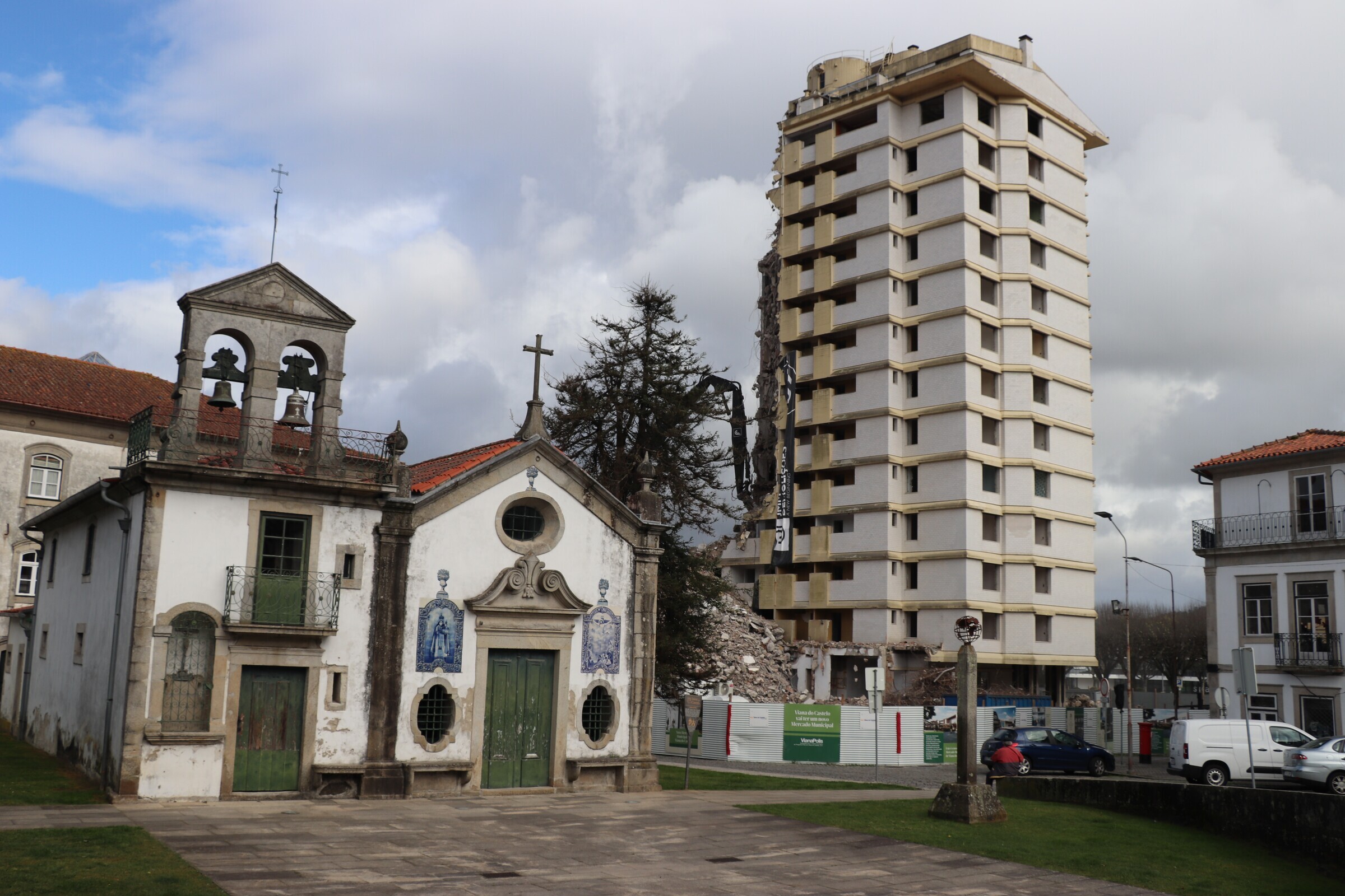 Exposição “O Fotografo e a Desconstrução do Prédio Coutinho”